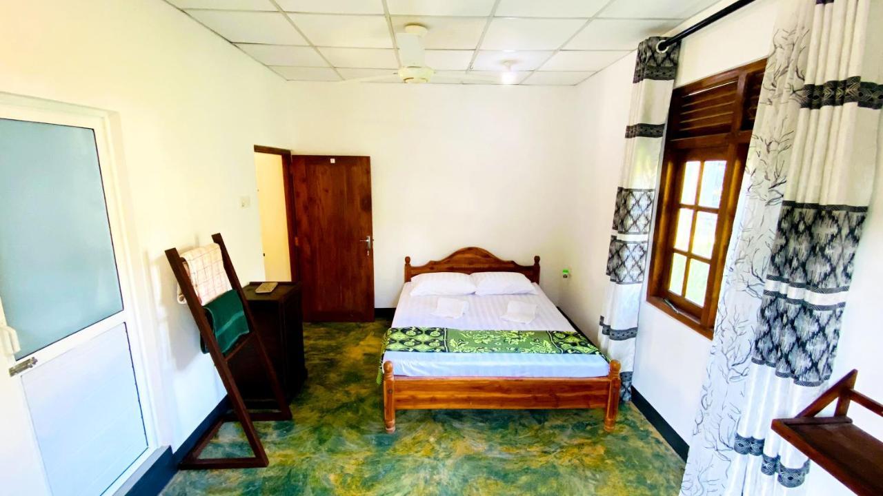 Madiha Surf House Lanka Hotel Matara Ngoại thất bức ảnh