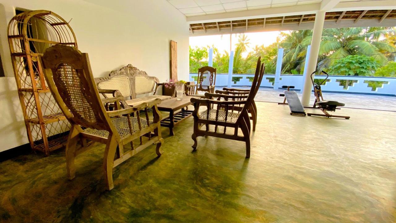Madiha Surf House Lanka Hotel Matara Ngoại thất bức ảnh