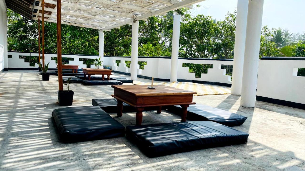 Madiha Surf House Lanka Hotel Matara Ngoại thất bức ảnh